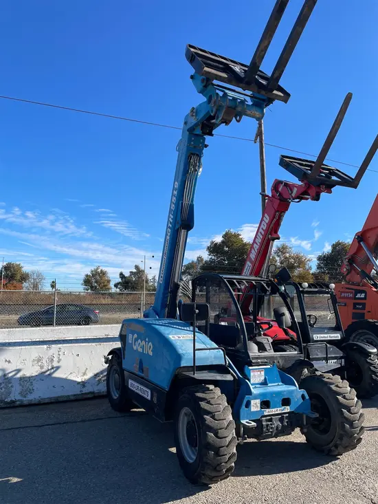 2017 Genie GTH-5519 Forklift