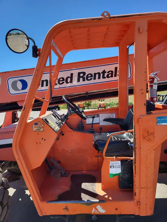 2014 SKYTRAK 8042 Forklift
