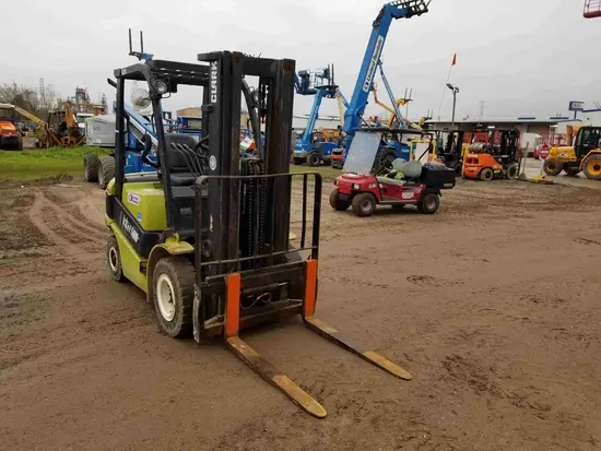 2013 Clarke C25 Forklift