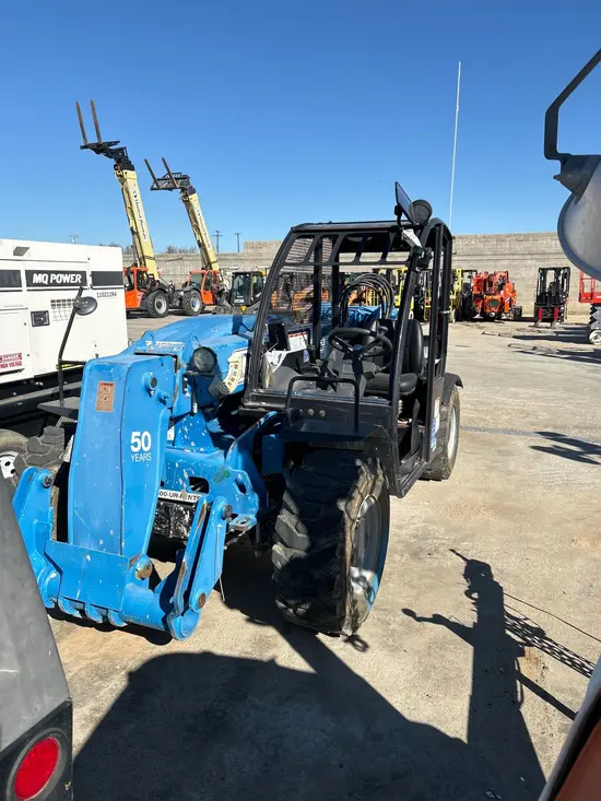 2017 Genie GTH-5519 Forklift