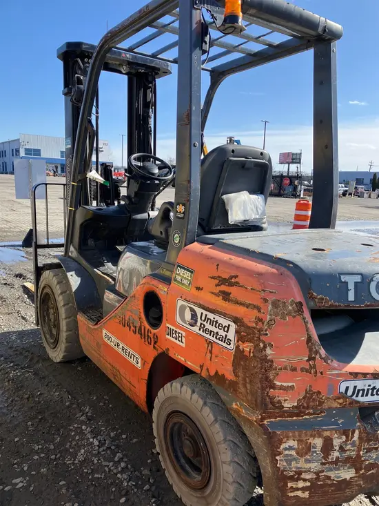 2016 Toyota 8FDU30 Warehouse Forklift