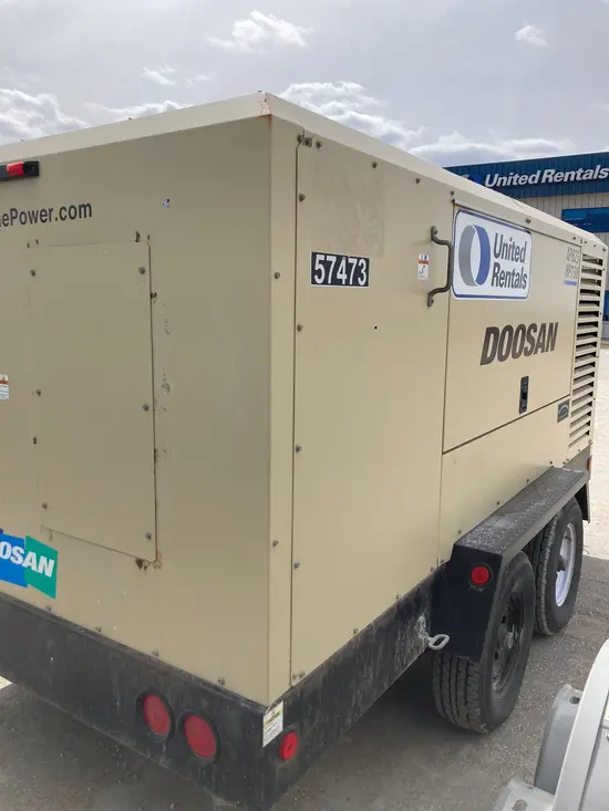 2018 Doosan XP825/HP750WCU Air Compressor