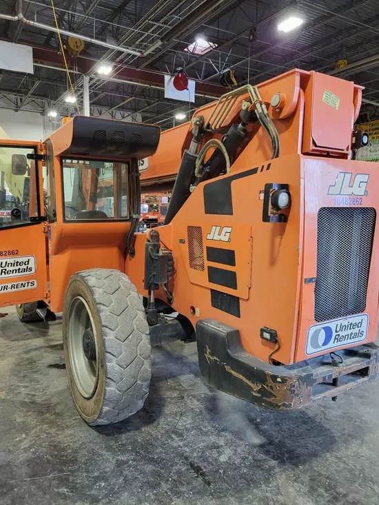2016 SKYTRAK 8042 Forklift