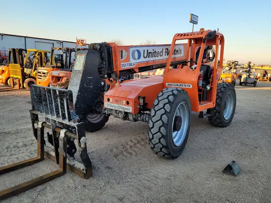 2015 SKYTRAK 6042 Forklift