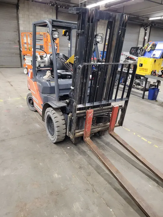 2018 Toyota 8FGU25 Warehouse Forklift
