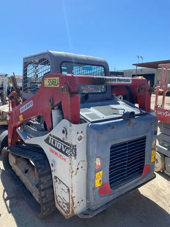 2017 Takeuchi TL10V2-R Track Loader