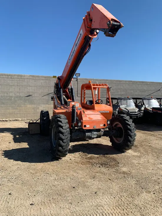 2015 SKYTRAK 8042 Forklift