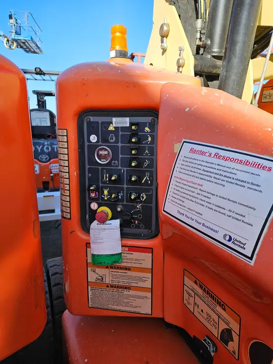 2012 JLG E400AJPN Articulating Boom Lift