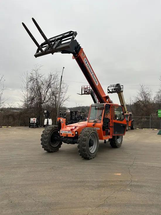 2016 SKYTRAK 8042 Forklift