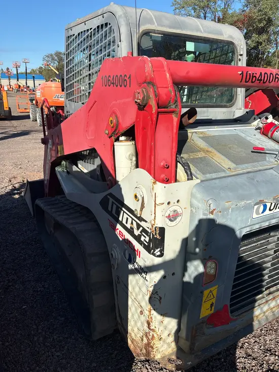 2017 Takeuchi TL10V2-CR Track Loader
