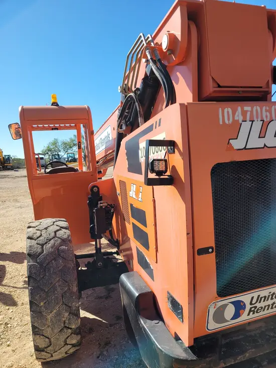 2016 SKYTRAK 8042 Forklift