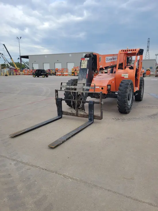 2015 SKYTRAK 6042 Forklift