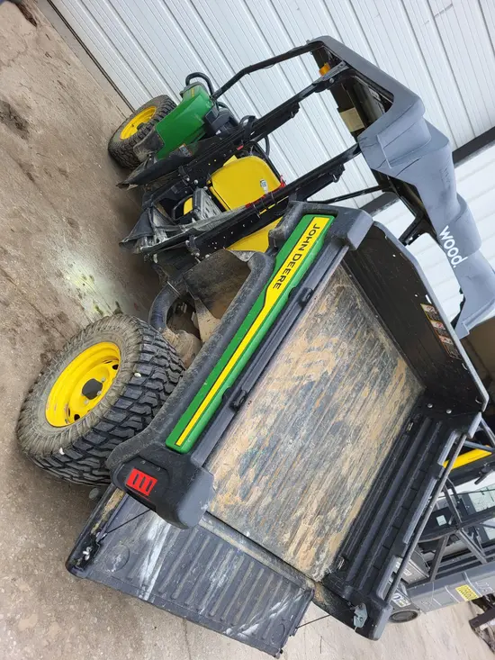 2022 John Deere XUV855M Utility Vehicle