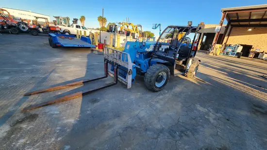 2017 Genie GTH-5519 Forklift