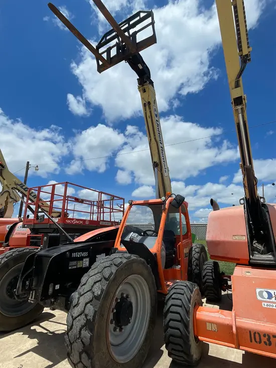 2016 JLG 642 Forklift
