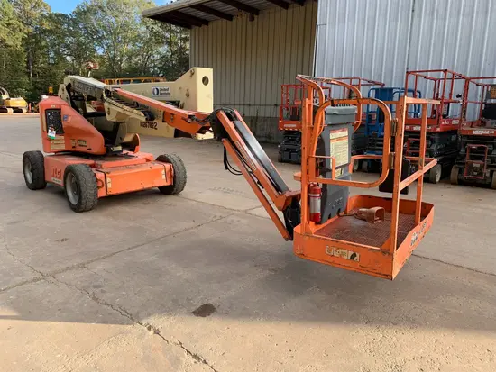 2014 JLG E450AJ Articulating Boom Lift