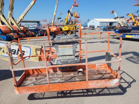 2015 JLG 800S Boom Lift