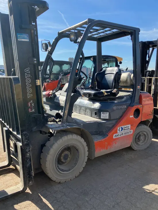 2018 Toyota 8FGU25 Warehouse Forklift