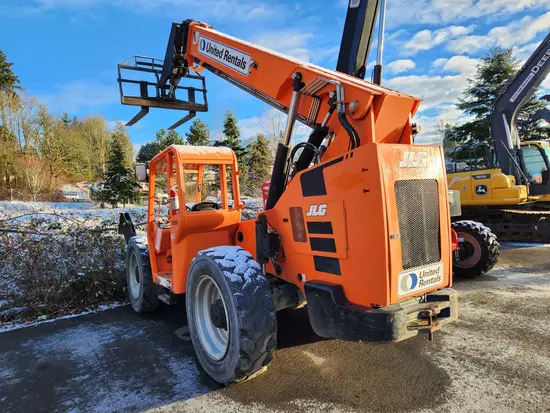 2017 SKYTRAK 10054 Forklift
