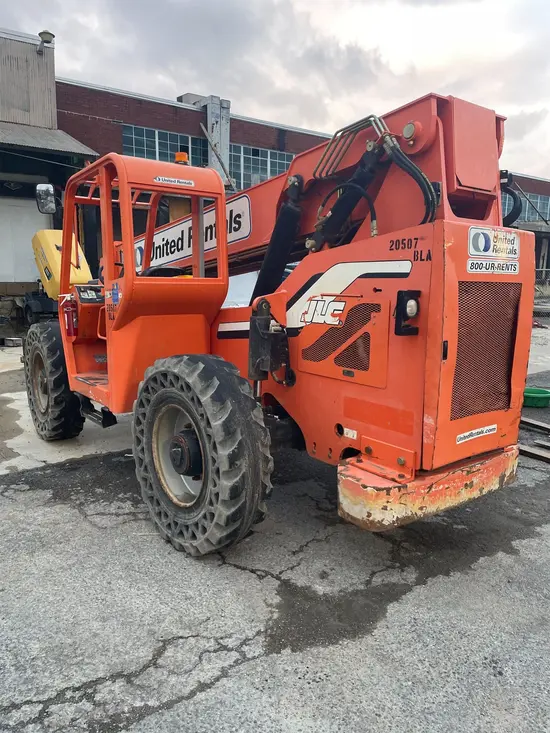 2015 SKYTRAK 6042 Forklift