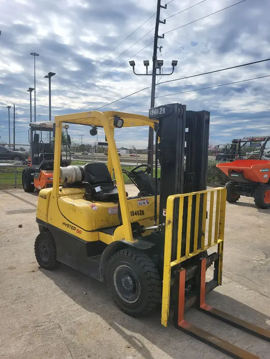 2017 HYSTER H50XT Warehouse Forklift