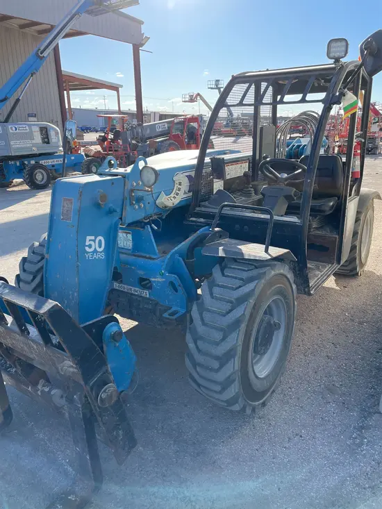 2017 Genie GTH-5519 Forklift