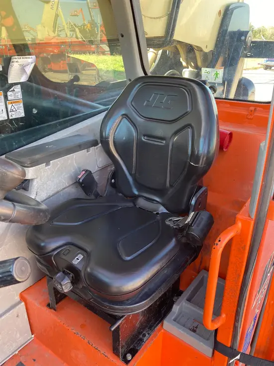 2016 JLG 1055 Forklift
