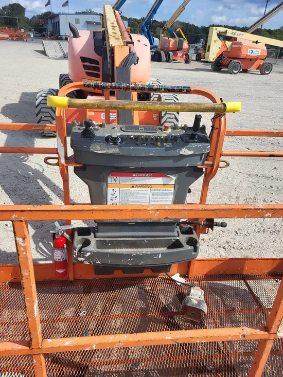 2015 JLG 600AJ Articulating Boom Lift