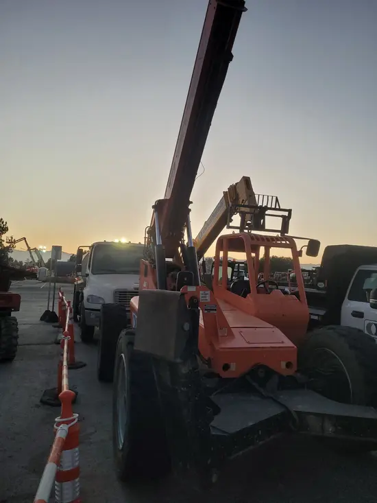 2016 SKYTRAK 10054 Forklift