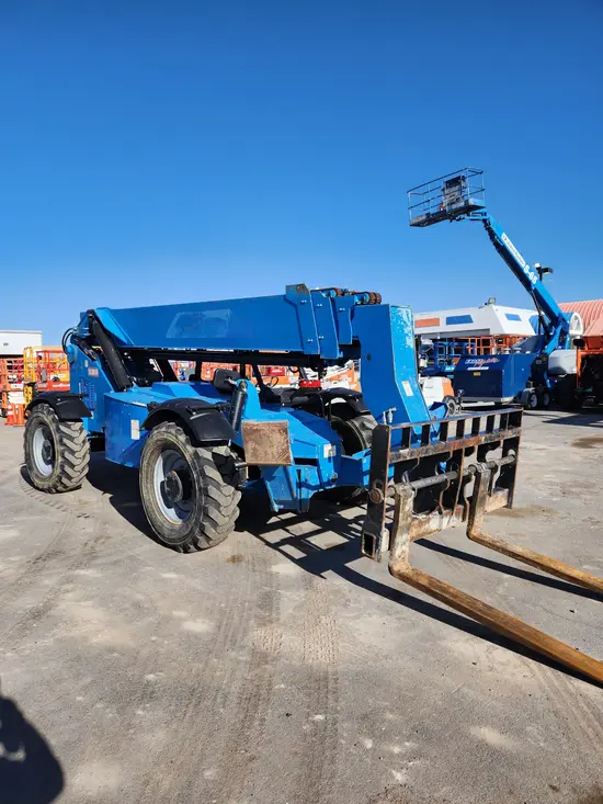 2016 Genie GTH-1056 Forklift