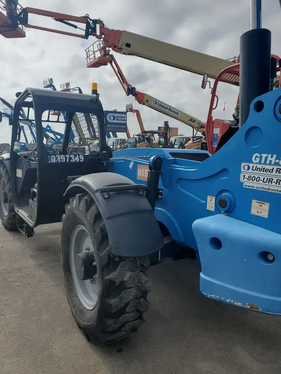 2015 Genie GTH-844 Forklift