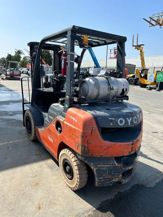 2017 Toyota 8FGU25 Warehouse Forklift