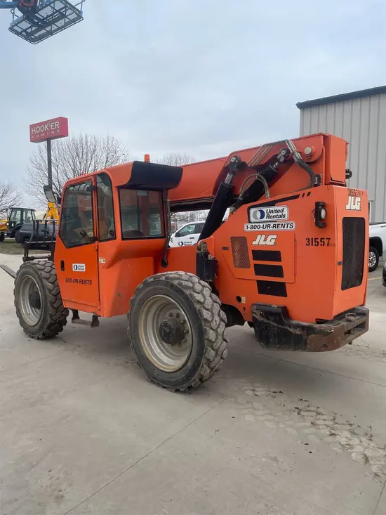 2016 SKYTRAK 8042 Forklift
