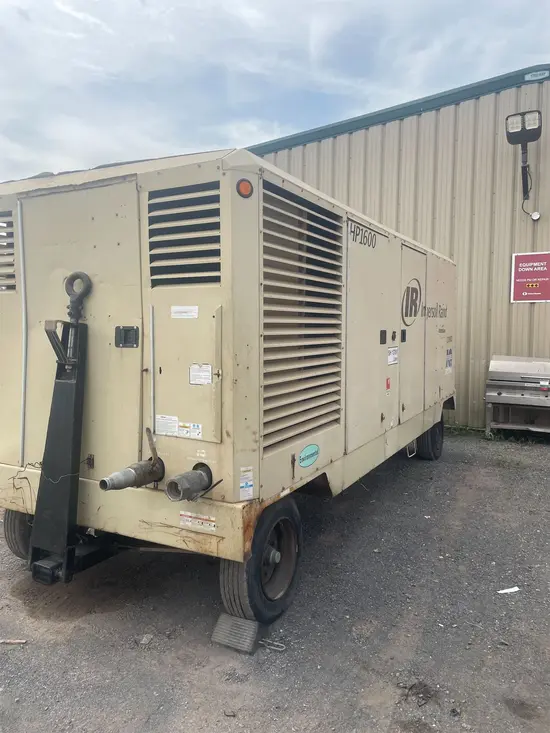 2011 Doosan HP1600WCU Air Compressor