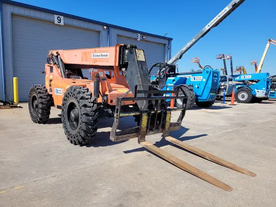 2016 SKYTRAK 8042 Forklift