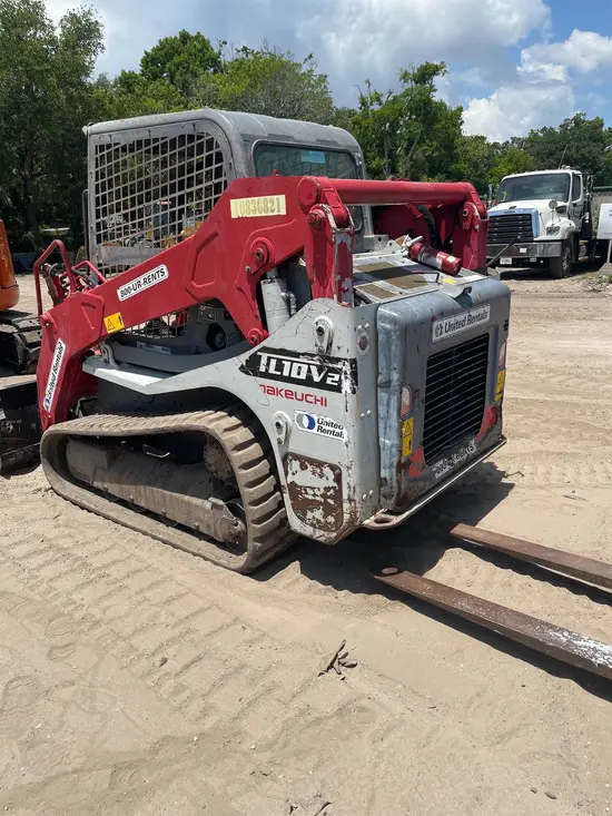 2018 Takeuchi TL10V2-R Track Loader