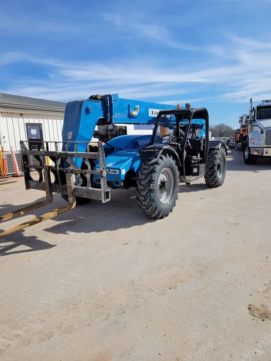 2016 Genie GTH-844 Forklift