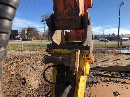 2014 Atlas Copco MB750 Attachment