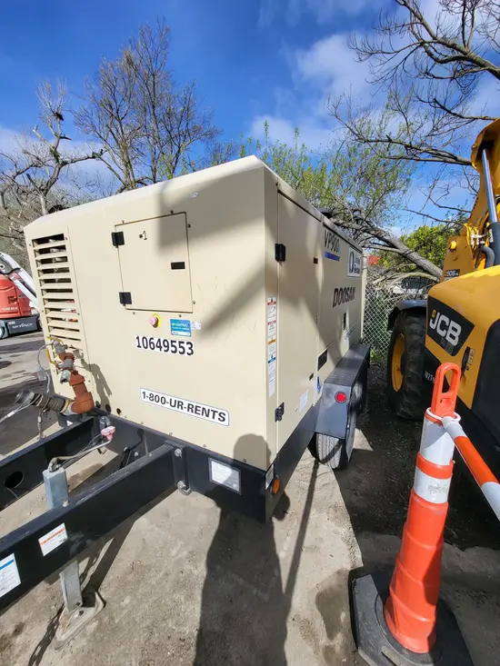 2017 Doosan VP900E Air Compressor