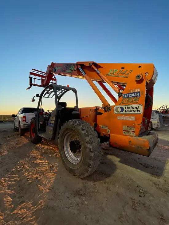 2014 XTREME XR842 Forklift