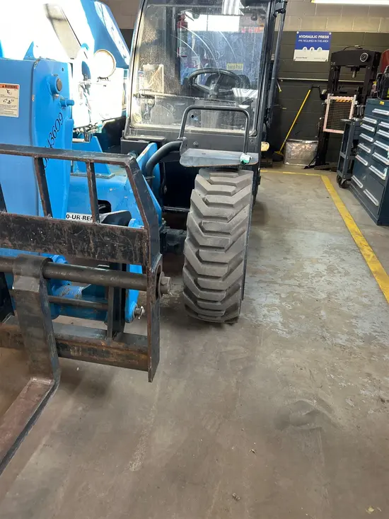 2018 Genie GTH-5519 Forklift