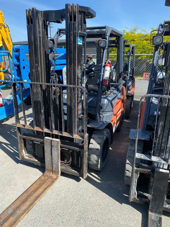 2018 Toyota 8FGU25 Warehouse Forklift