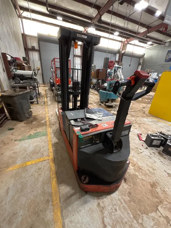 2014 Toyota 6BWC20 Warehouse Forklift
