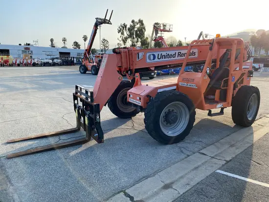 2015 SKYTRAK 6042 Forklift