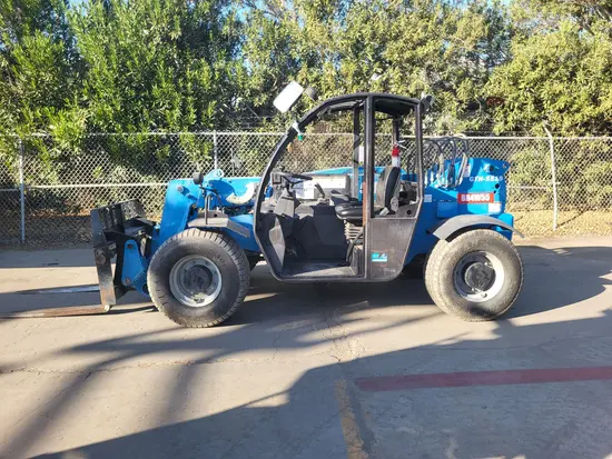 2017 Genie GTH-5519 Forklift