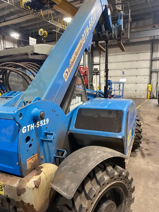 2014 Genie GTH-5519 Forklift