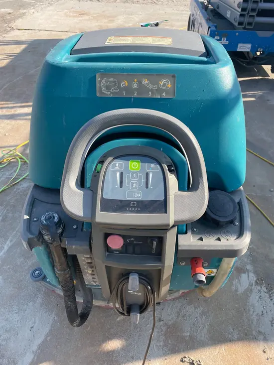 2019 Tennant T600-28 Scrubber