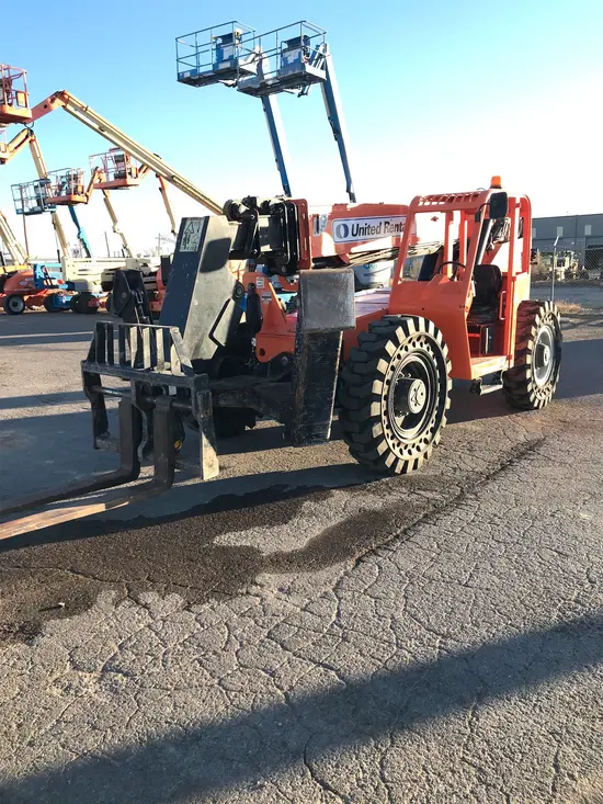2017 SKYTRAK 10054 Forklift