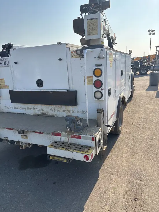 2017 Ford F550REGXLG4WD
