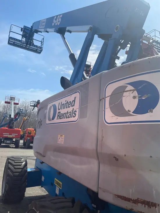2015 Genie S-85 Boom Lift